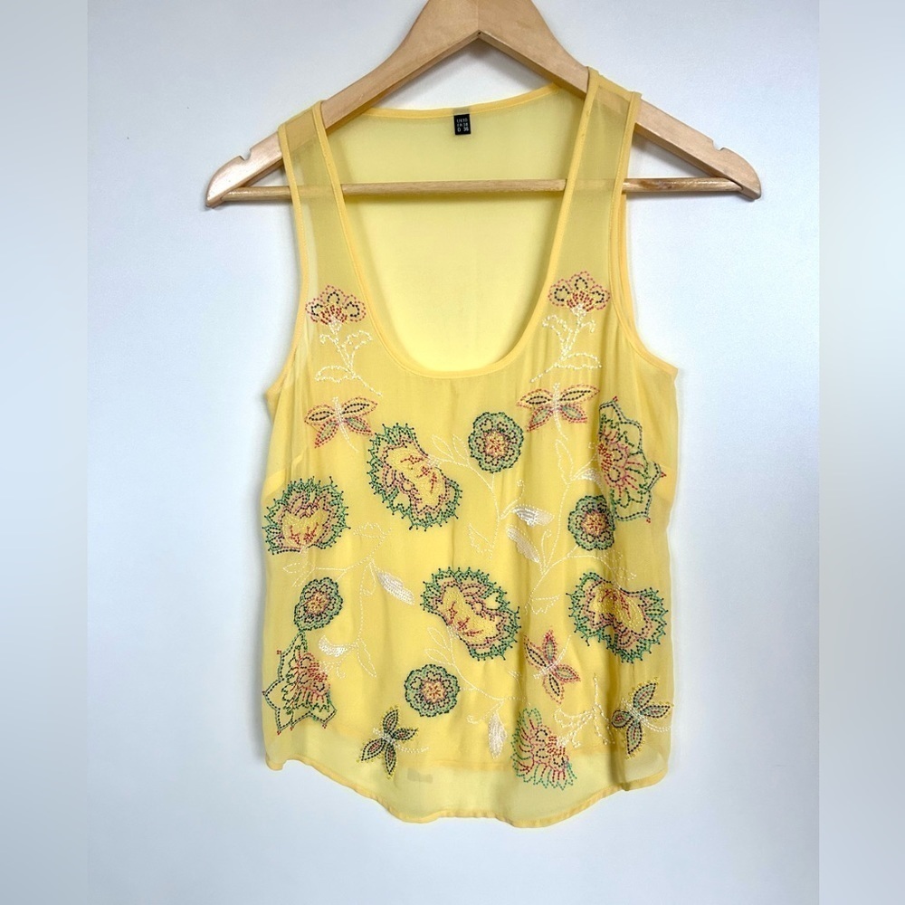 Yellow summer tank top camisole with beads pattern floral print